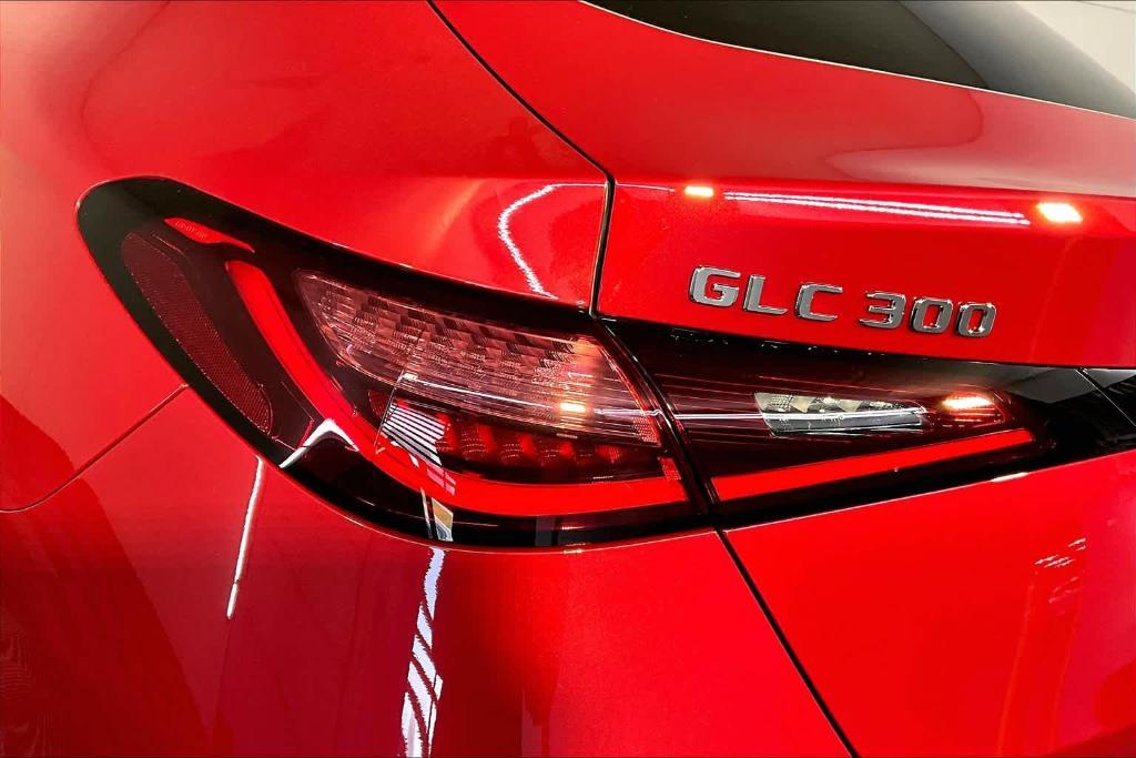 new 2025 Mercedes-Benz GLC 300 car, priced at $68,265