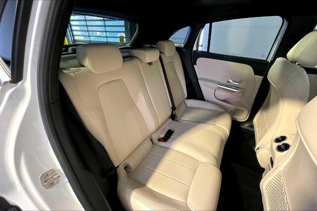 used 2025 Mercedes-Benz GLA 250 car, priced at $39,700