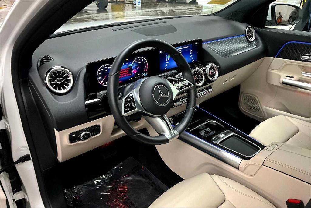 used 2025 Mercedes-Benz GLA 250 car, priced at $39,700