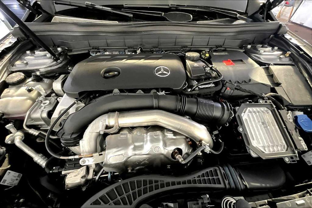 new 2025 Mercedes-Benz GLB 250 car, priced at $53,775