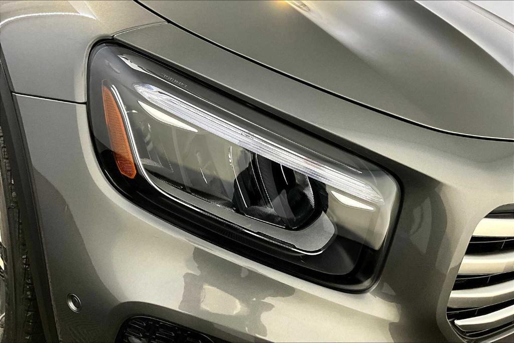 new 2025 Mercedes-Benz GLB 250 car, priced at $53,775