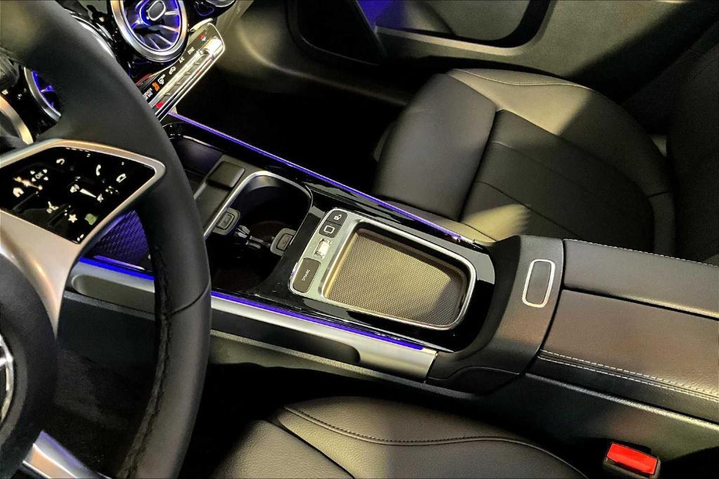 new 2025 Mercedes-Benz GLB 250 car, priced at $53,775