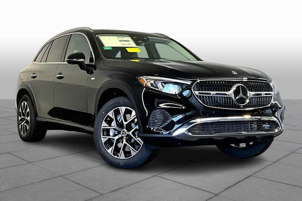 new 2025 Mercedes-Benz GLC 350e car, priced at $67,220