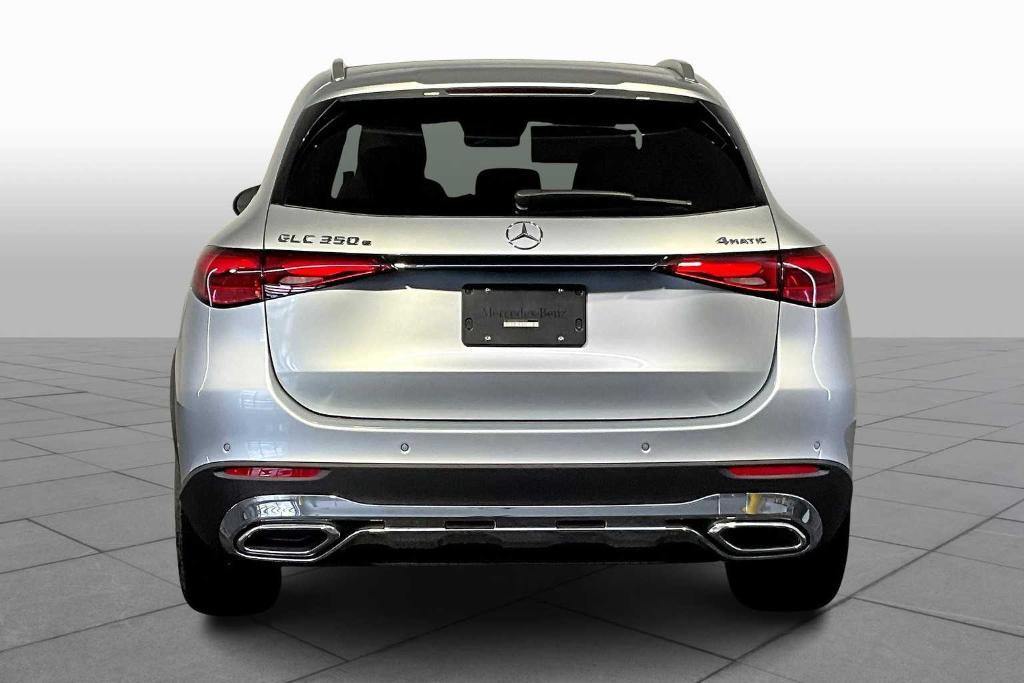 new 2025 Mercedes-Benz GLC 350e car, priced at $68,770