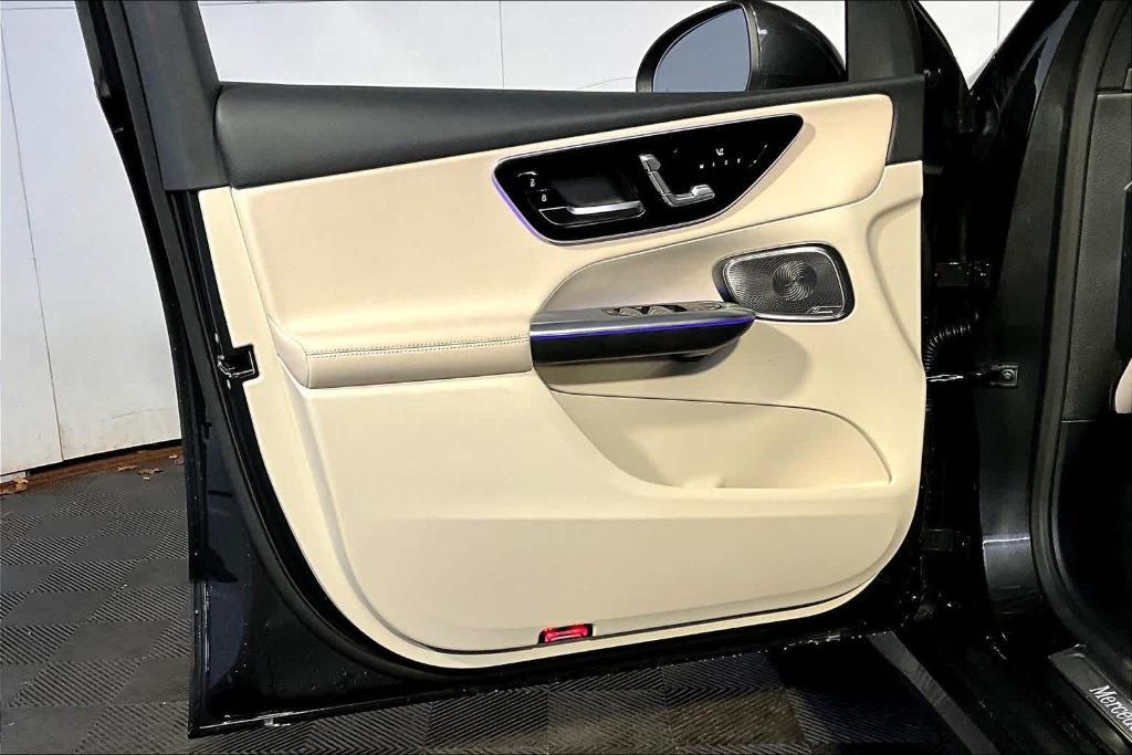 new 2026 Mercedes-Benz GLC 300 car, priced at $58,165