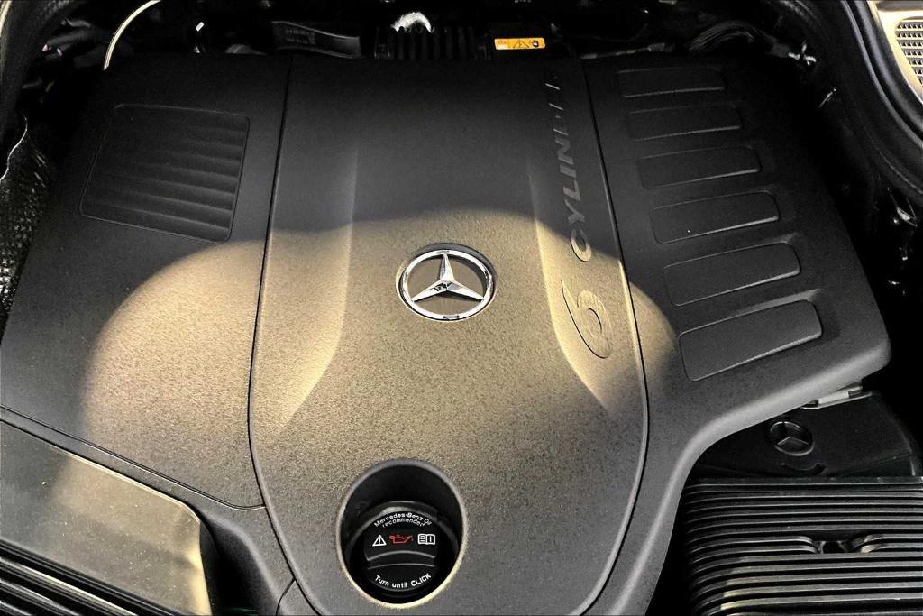 new 2025 Mercedes-Benz GLS 450 car, priced at $100,385