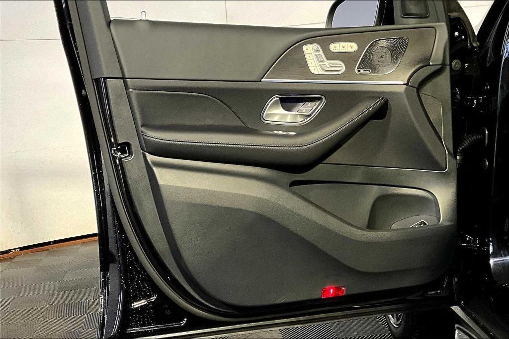 new 2026 Mercedes-Benz GLS 450 car, priced at $104,465