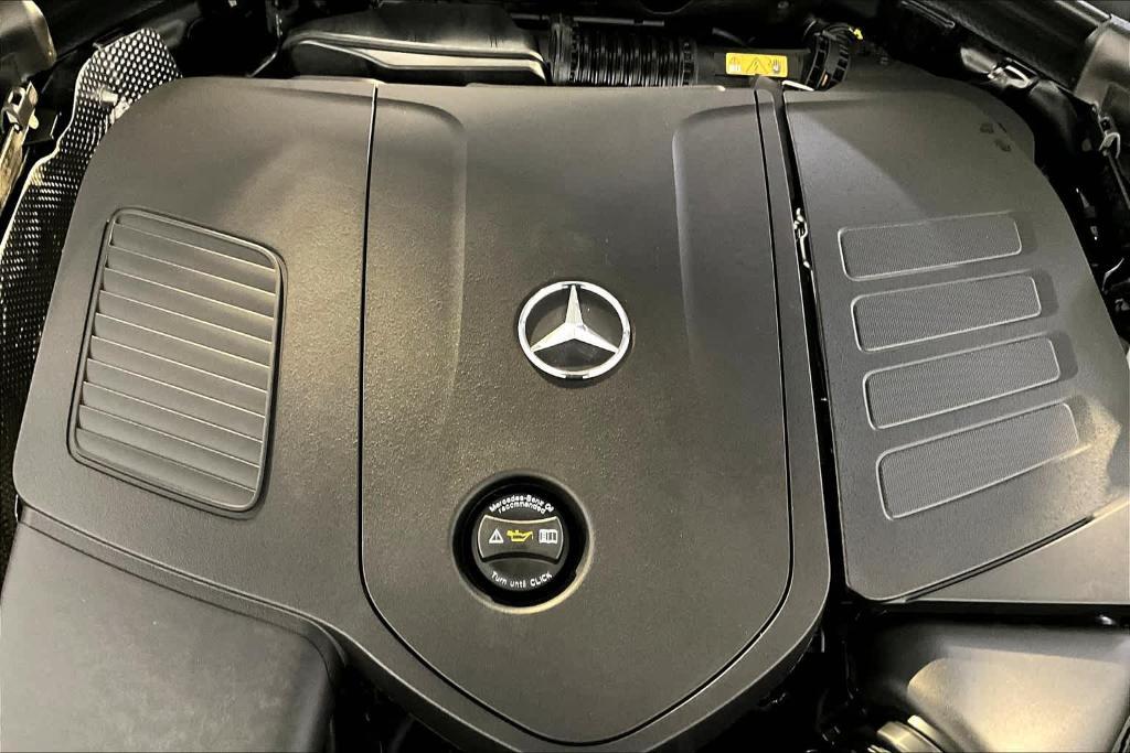 new 2025 Mercedes-Benz GLC 300 car, priced at $67,665