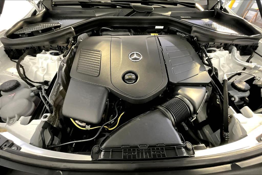 new 2025 Mercedes-Benz GLC 300 car, priced at $67,665