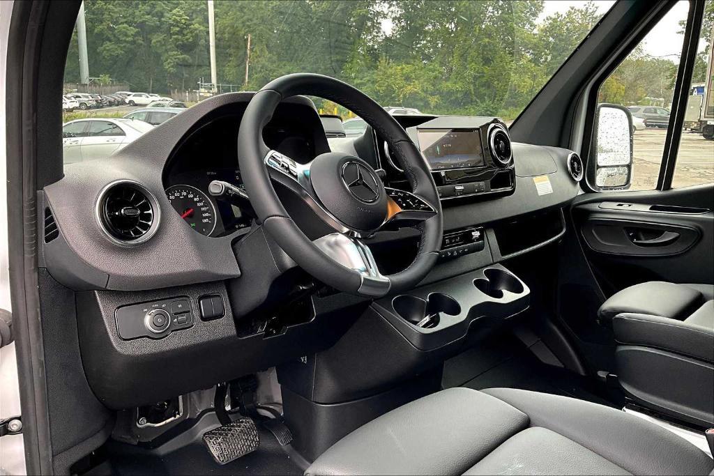 new 2025 Mercedes-Benz Sprinter 2500 car, priced at $62,814