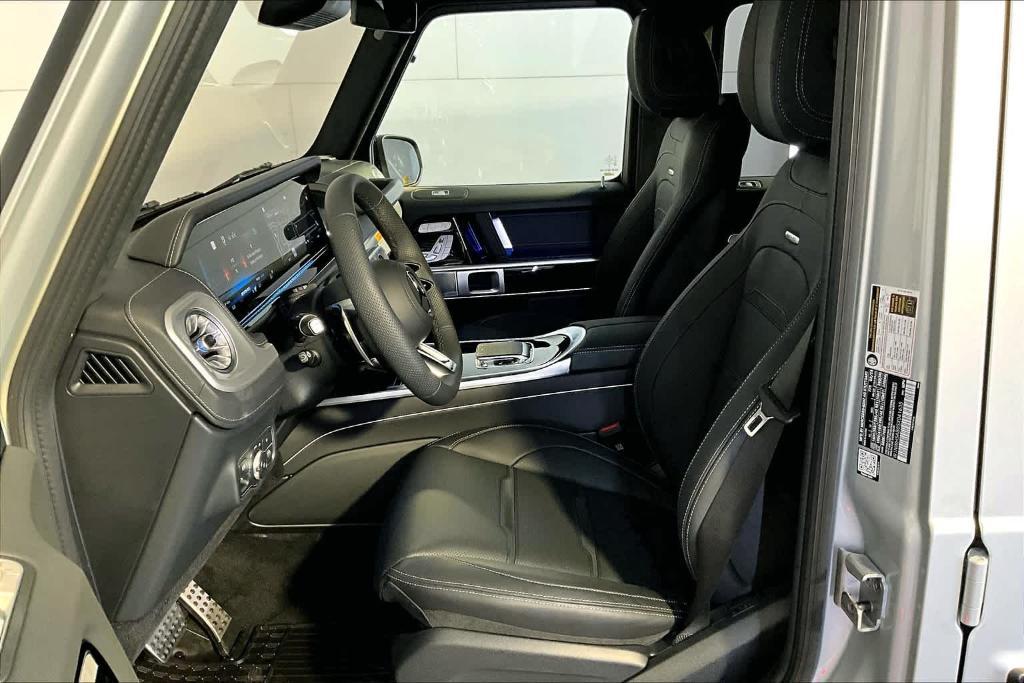 new 2025 Mercedes-Benz AMG G 63 car, priced at $192,785