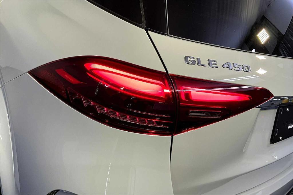 new 2026 Mercedes-Benz GLE 450 car, priced at $87,030