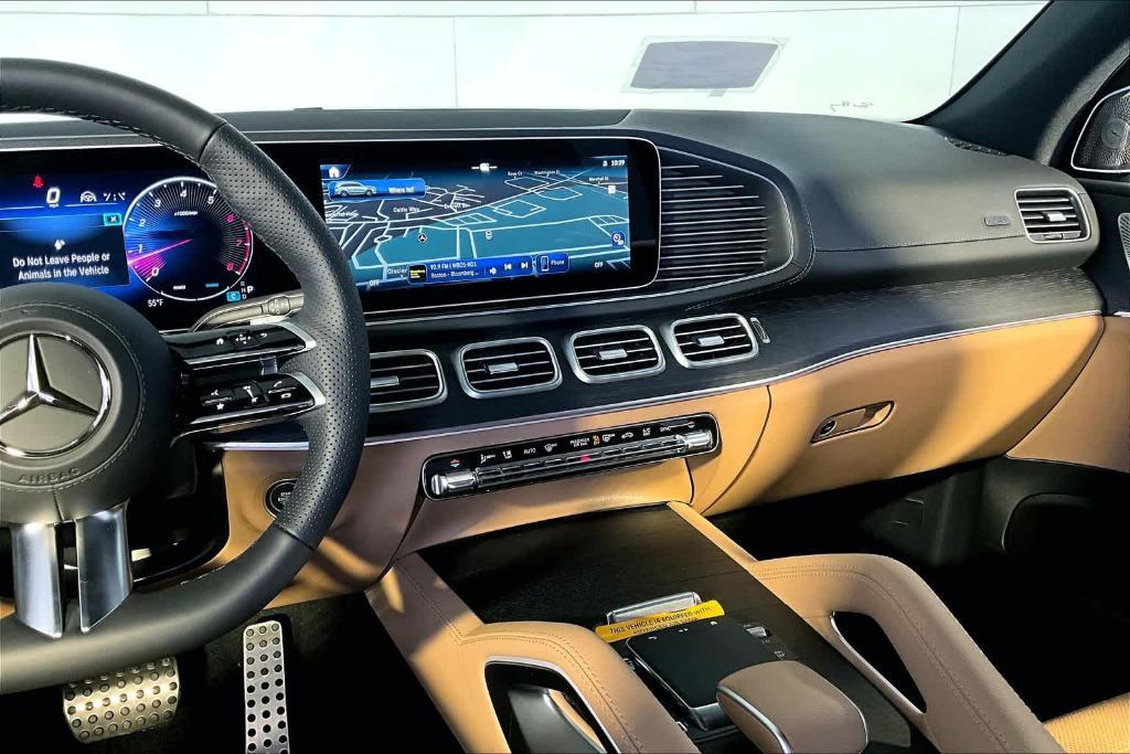 new 2025 Mercedes-Benz GLS 450 car, priced at $106,415