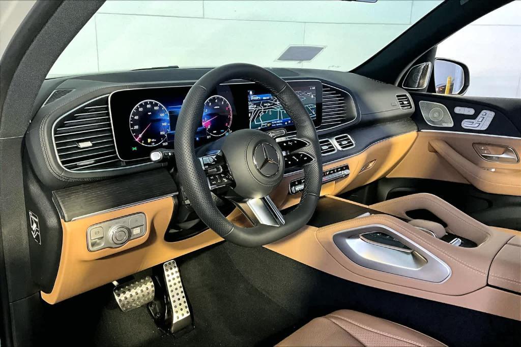 new 2025 Mercedes-Benz GLS 450 car, priced at $106,415