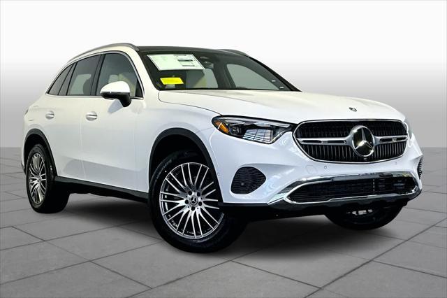 new 2025 Mercedes-Benz GLC 300 car, priced at $62,390