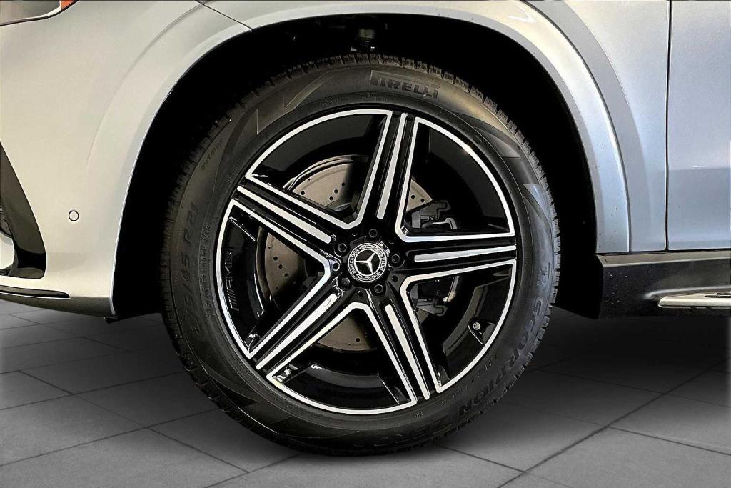 new 2025 Mercedes-Benz GLE 450 car, priced at $84,530