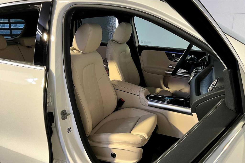used 2025 Mercedes-Benz GLA 250 car, priced at $36,998