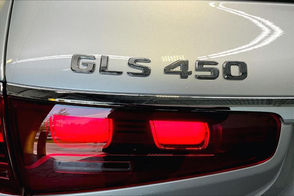 new 2024 Mercedes-Benz GLS 450 car, priced at $97,030