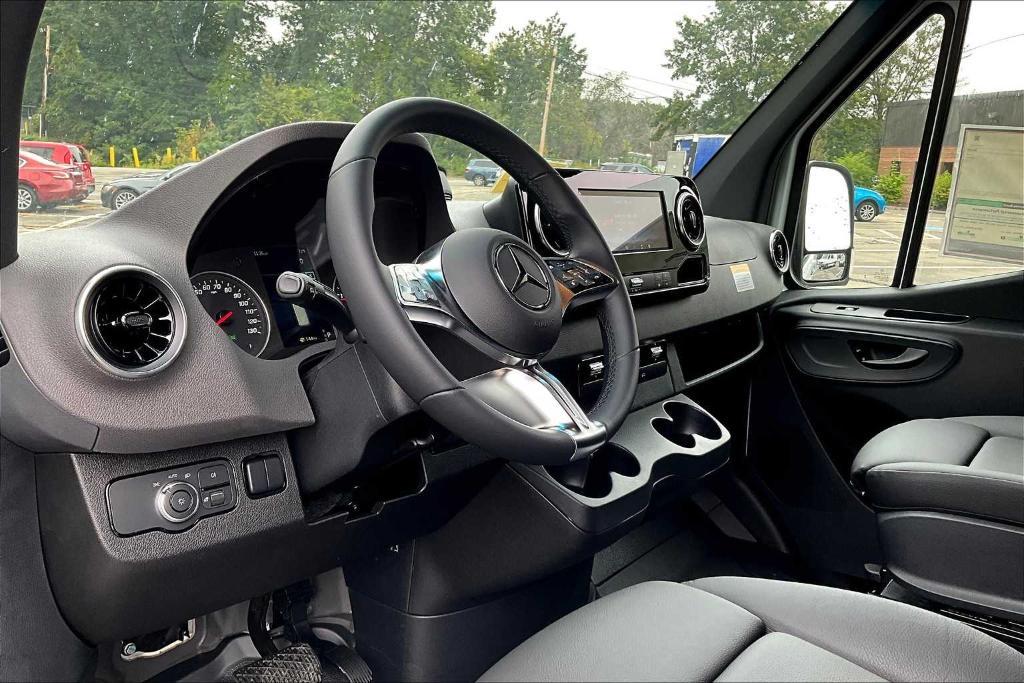 new 2025 Mercedes-Benz Sprinter 2500 car, priced at $62,814