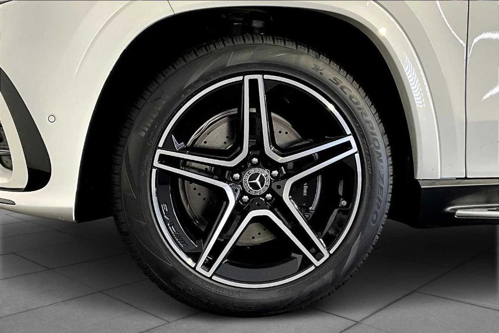 new 2026 Mercedes-Benz GLS 450 car, priced at $102,030
