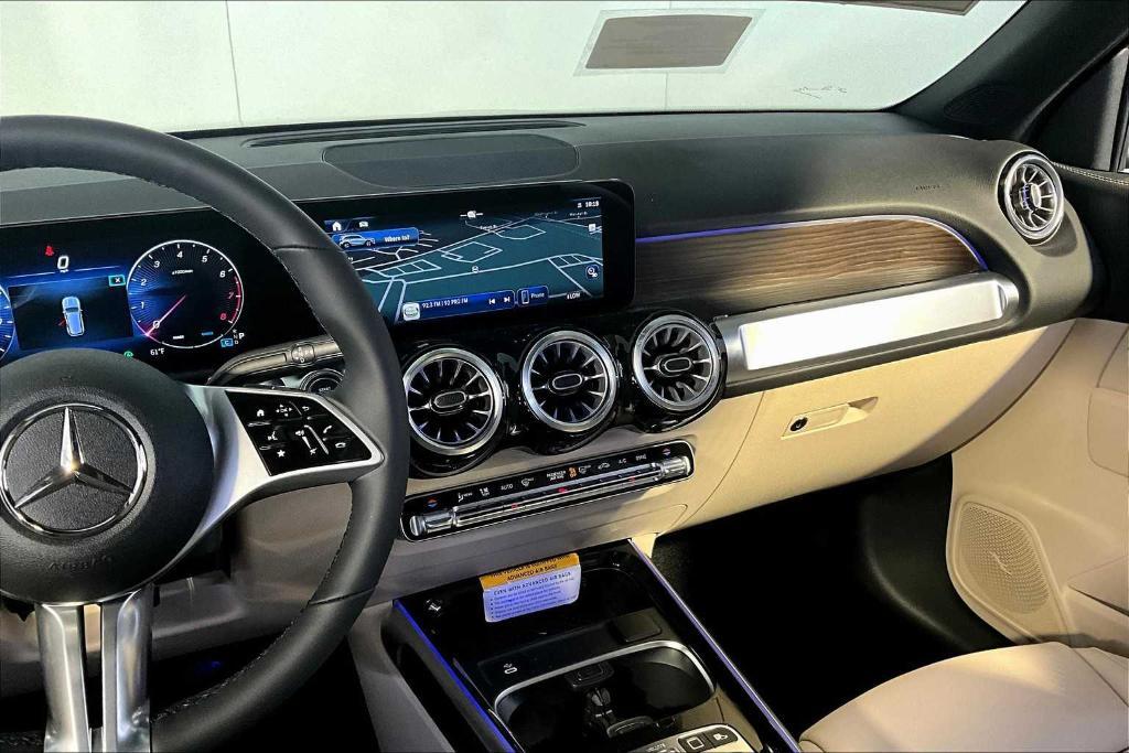 new 2025 Mercedes-Benz GLB 250 car, priced at $53,665