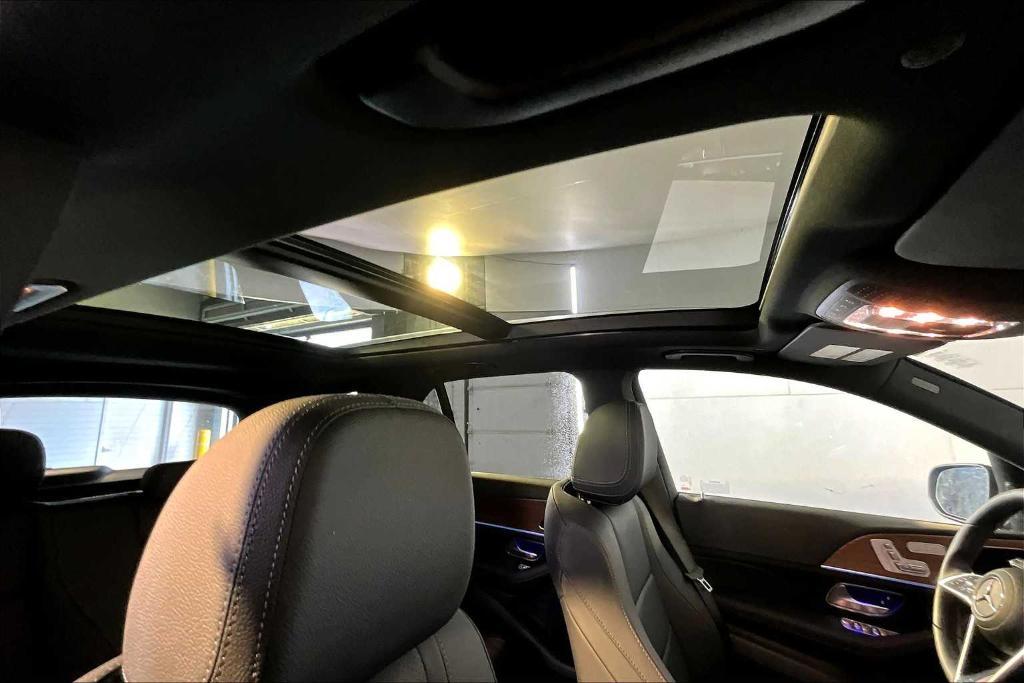 used 2025 Mercedes-Benz GLE 350 car, priced at $59,997