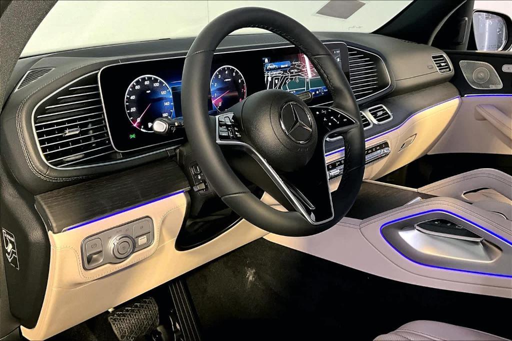 new 2025 Mercedes-Benz GLE 580 car, priced at $107,705