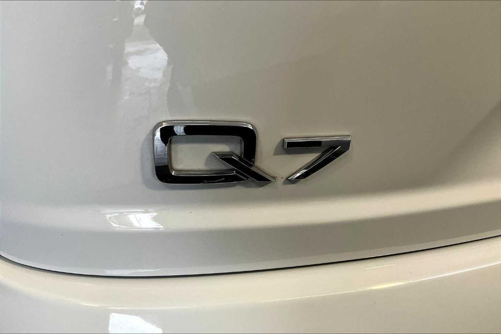 used 2019 Audi Q7 car, priced at $21,877
