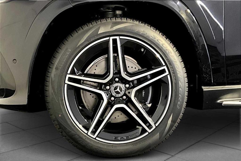 new 2026 Mercedes-Benz GLS 450 car, priced at $104,930