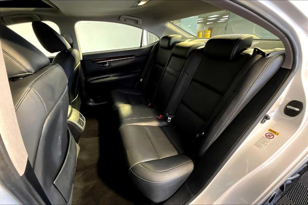 used 2016 Lexus ES 350 car, priced at $18,264