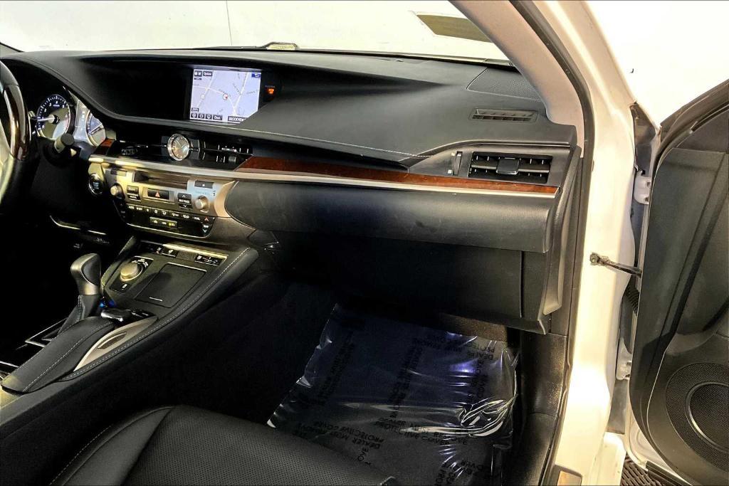 used 2016 Lexus ES 350 car, priced at $18,264