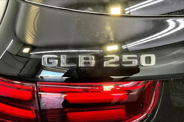 new 2025 Mercedes-Benz GLB 250 car, priced at $52,705