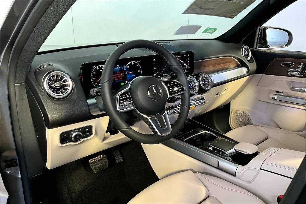 new 2023 Mercedes-Benz EQB 300 car, priced at $64,305