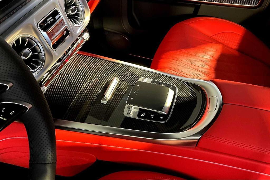 new 2025 Mercedes-Benz G-Class car, priced at $185,285