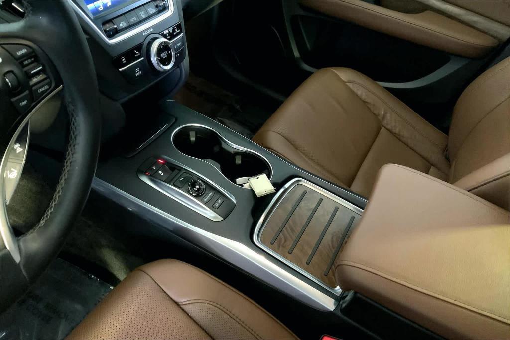 used 2020 Acura MDX car, priced at $31,899
