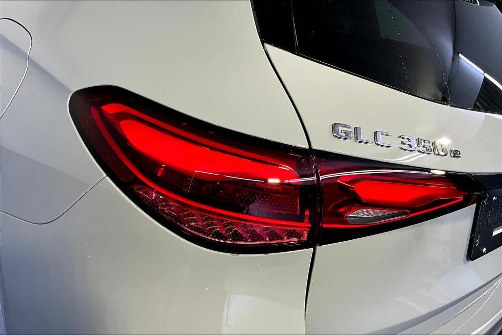 new 2025 Mercedes-Benz GLC 350e car, priced at $72,300