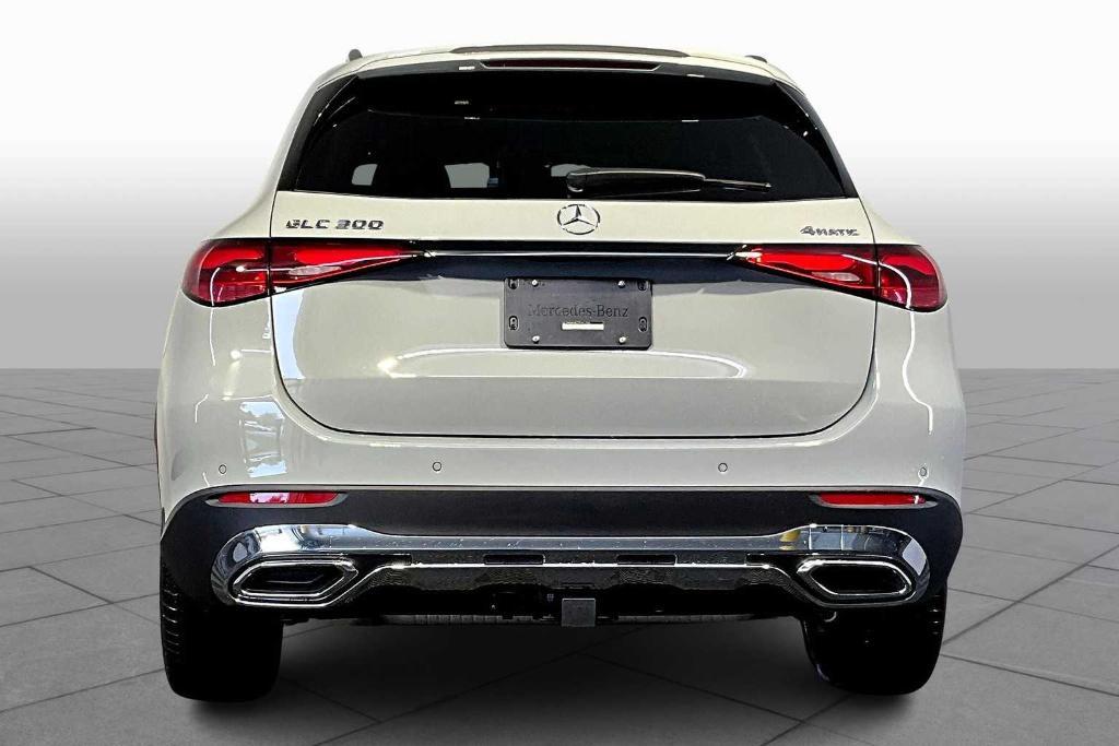 new 2026 Mercedes-Benz GLC 300 car, priced at $61,515