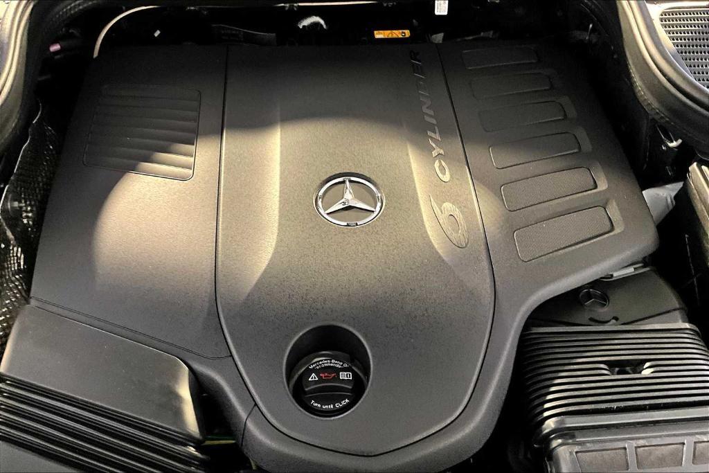 new 2026 Mercedes-Benz GLS 450 car, priced at $92,930
