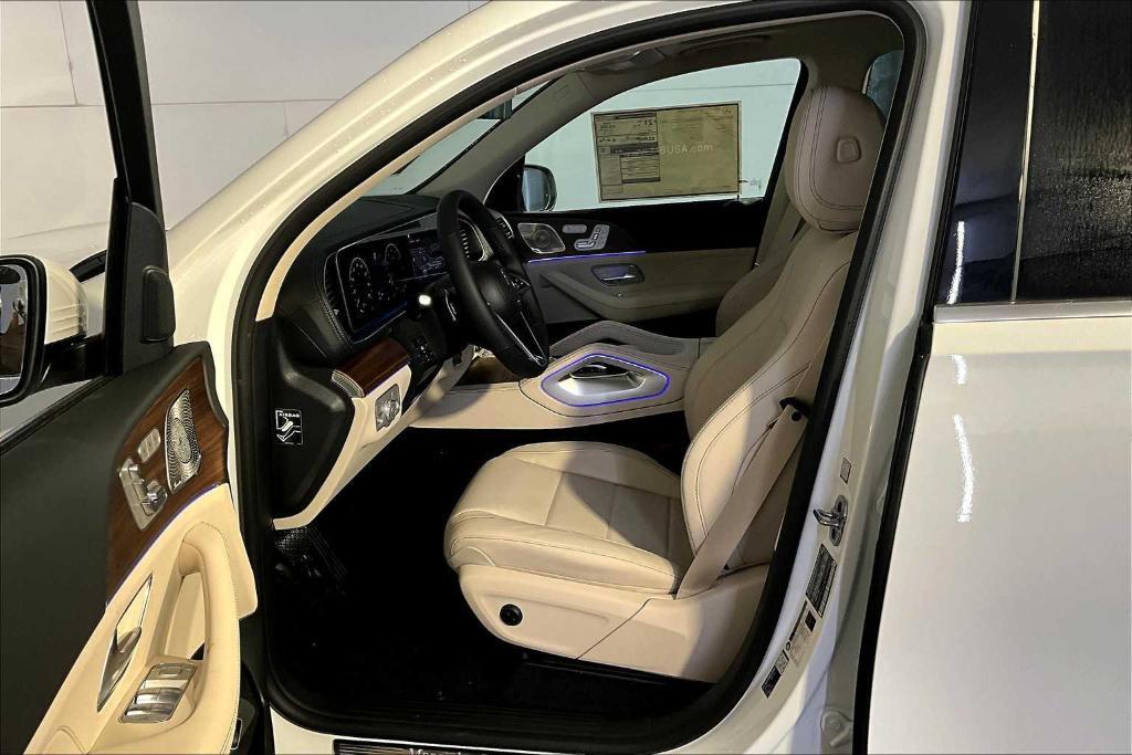 new 2026 Mercedes-Benz GLS 450 car, priced at $92,930