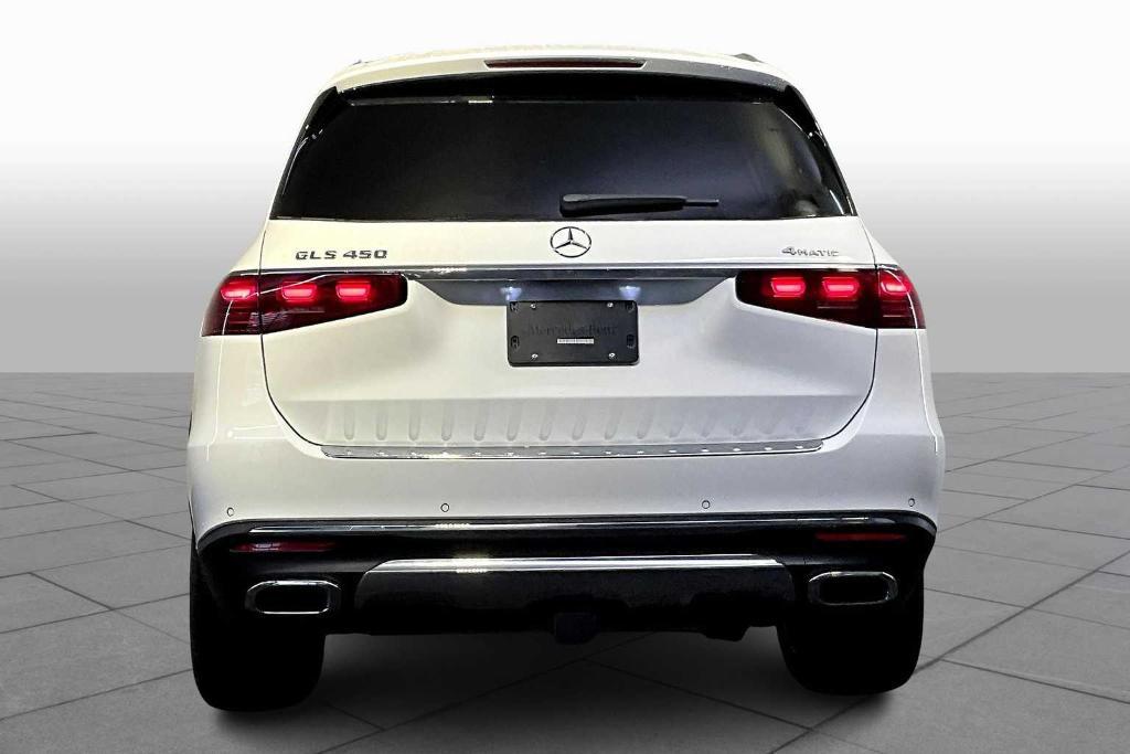 new 2026 Mercedes-Benz GLS 450 car, priced at $92,930