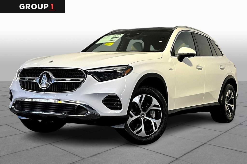 new 2025 Mercedes-Benz GLC 350e car, priced at $70,920