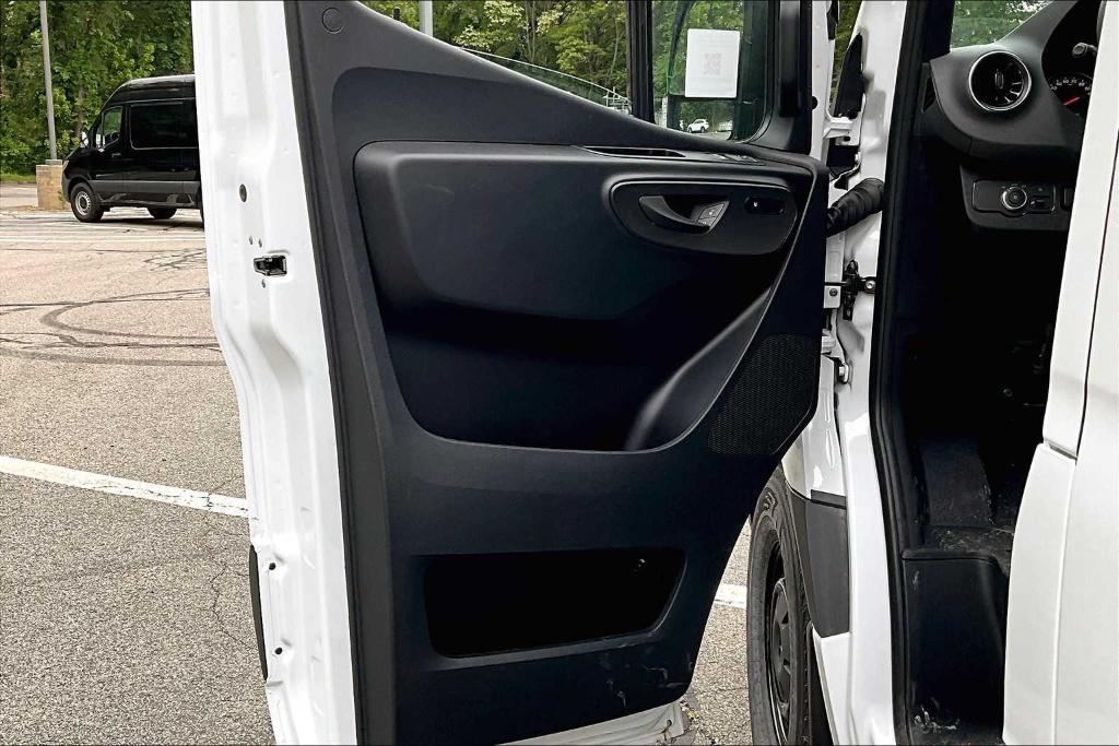 new 2025 Mercedes-Benz Sprinter 2500 car, priced at $66,105