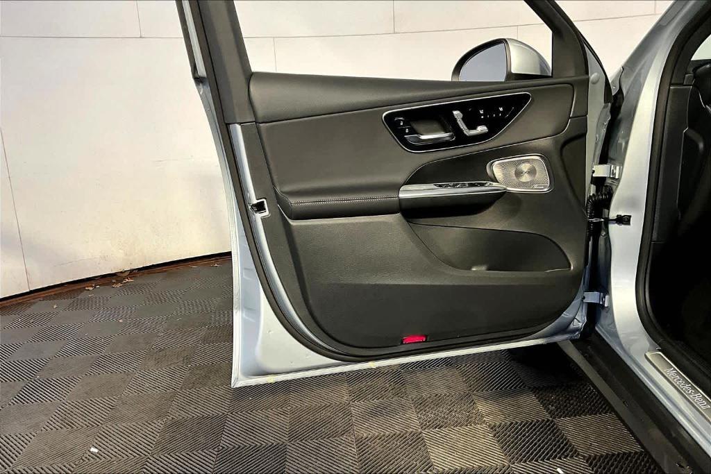 new 2026 Mercedes-Benz GLC 300 car, priced at $58,905