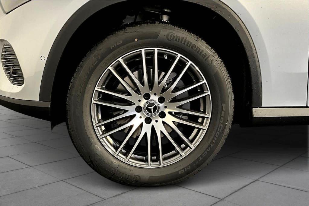 new 2026 Mercedes-Benz GLC 300 car, priced at $58,905