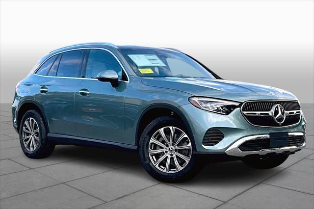 new 2025 Mercedes-Benz GLC 300 car, priced at $59,020