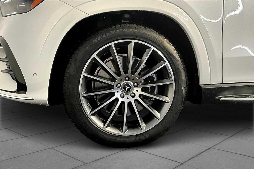 new 2026 Mercedes-Benz GLE 450 car, priced at $90,860