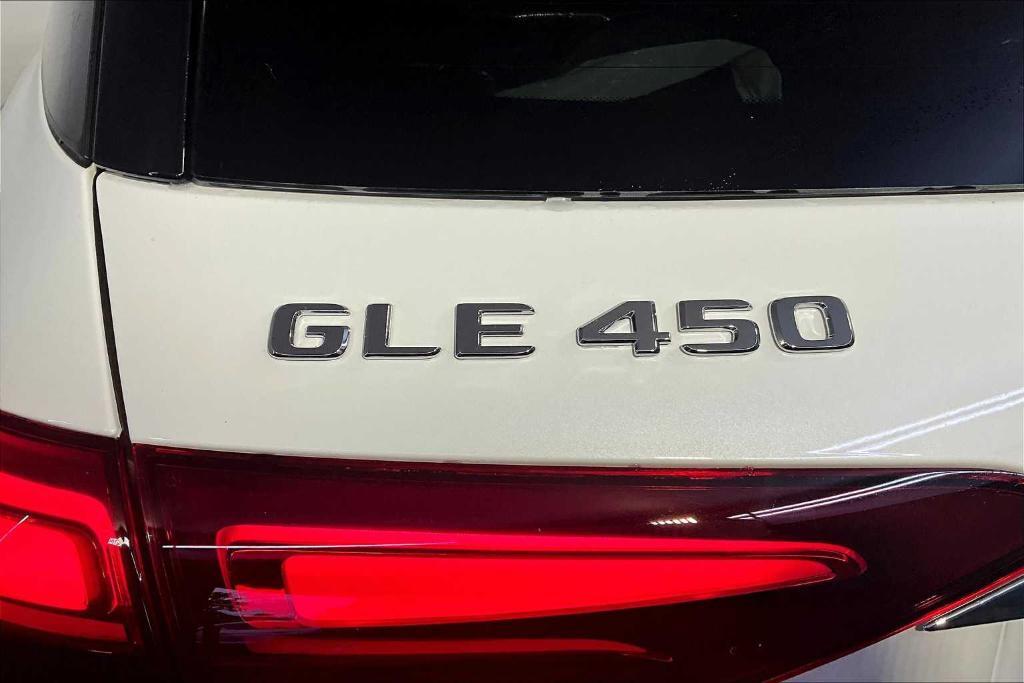 new 2026 Mercedes-Benz GLE 450 car, priced at $90,860