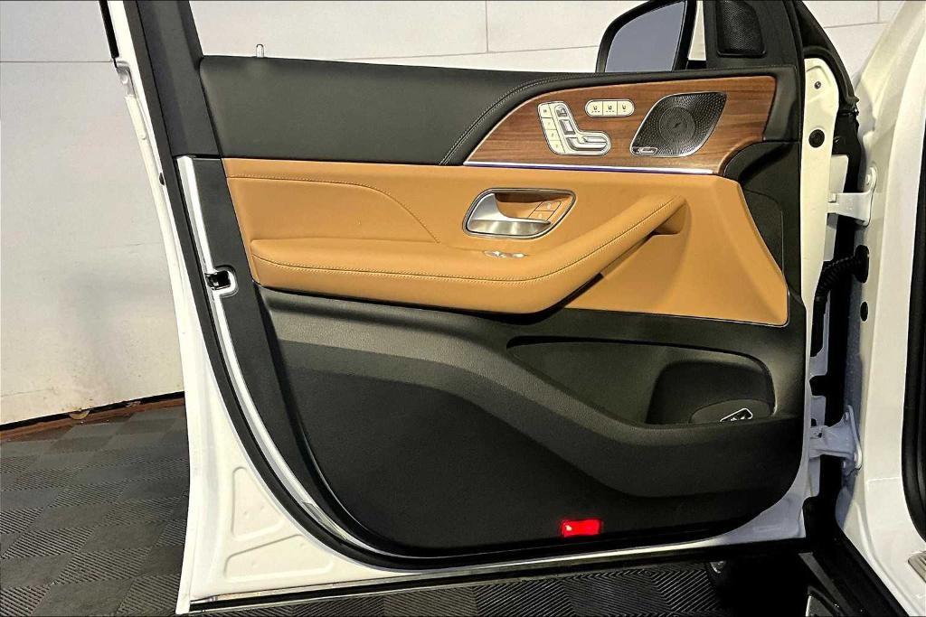 new 2026 Mercedes-Benz GLE 450 car, priced at $90,860