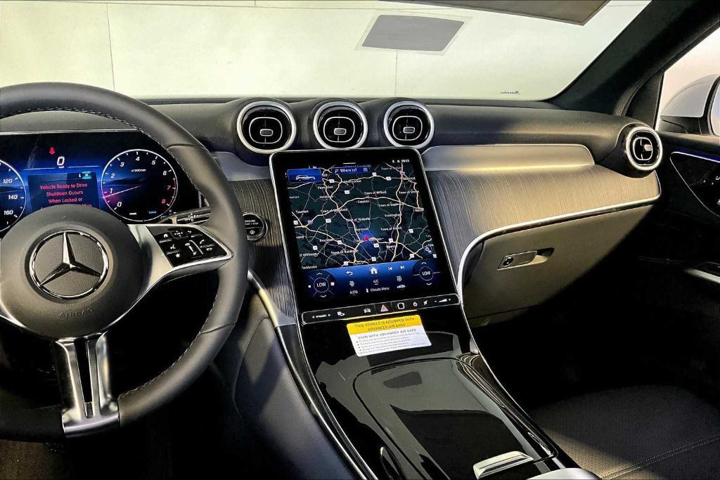 new 2025 Mercedes-Benz GLC 300 car, priced at $58,870