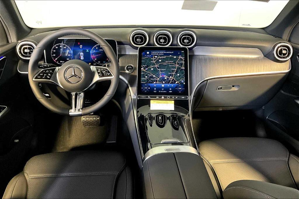 new 2025 Mercedes-Benz GLC 300 car, priced at $58,870